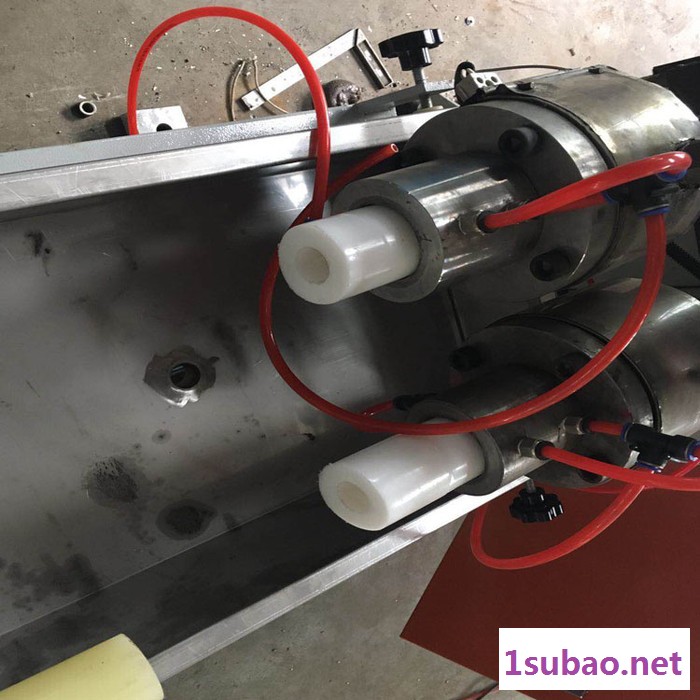 POM塑料管挤出机生产线设备图5