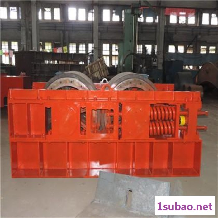 滚轮金属粉碎机塑料彩钢瓦型破碎机双轴对辊废铁破碎机价格图6