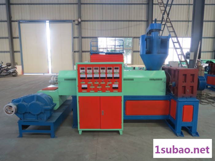 废旧塑料机械设备 塑料再生颗粒造粒机 重庆塑料造粒机 塑料颗粒机的价格 造塑料颗粒机器新型环保塑料颗粒机 pvc塑料颗粒图2