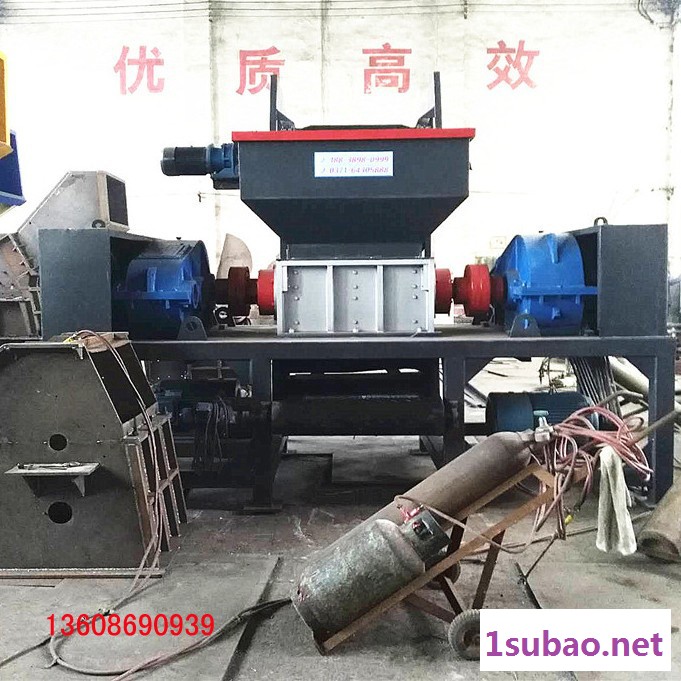 荣沣机械600型金属撕碎机 双轴铁屑撕碎机 废旧钢铁 铁刨花 铁削撕碎机  木材 树墩 树枝撕碎机械设备塑料破碎机图3