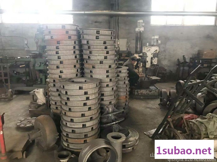 直销齿盘粉碎机 辣椒大料调料打粉机 粉碎机小钢磨磨粉机图2