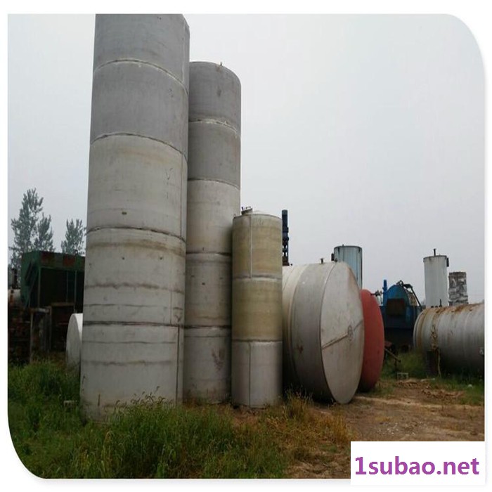 湘西滚塑储罐二手价,304不锈钢储存罐回收图6