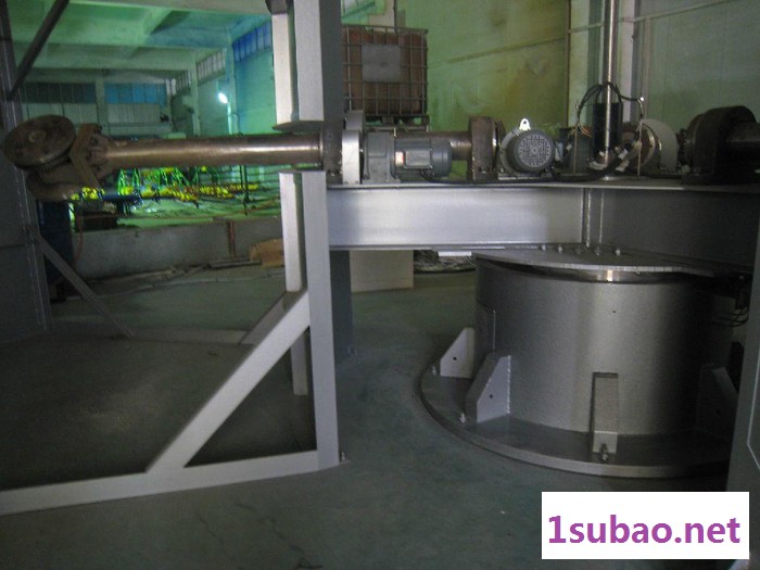 ** 2500塔式三工位滚塑机 滚塑设备 质量保证 ** 2500塔式三工位滚塑机 滚塑设备 质量保证