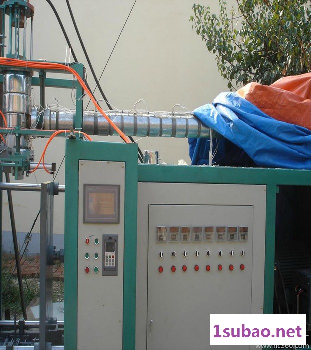 汝明全自动液压吹塑机生产20--50L的朔料制品。桶，汽车配件图2