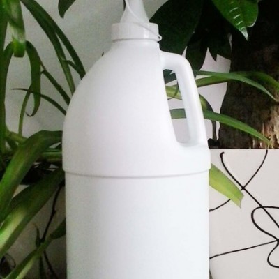 **】防冻液溶剂吹塑瓶 沐浴露溶剂 1.5L配带塞漏斗盖包材