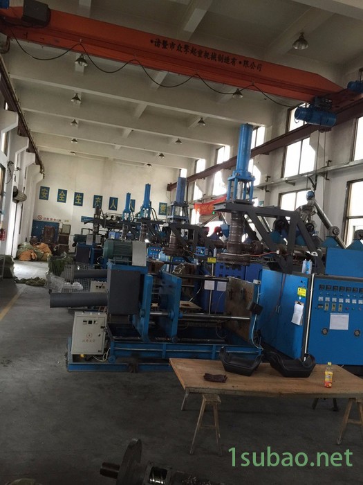 洗衣液瓶吹塑机图3