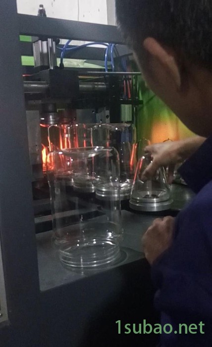 易拉罐吹瓶机 广口瓶手插机 塑料瓶吹塑机 黄岩塑料机械图3