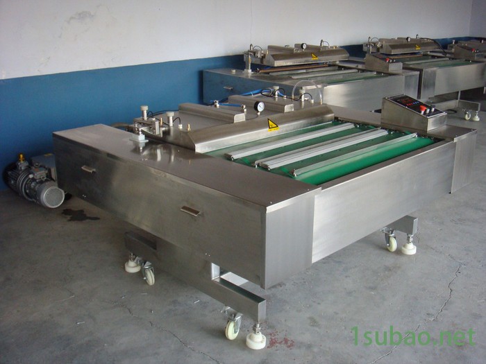 环鑫1000食品包装机械，卤蛋鸡爪连续滚动包装机图2