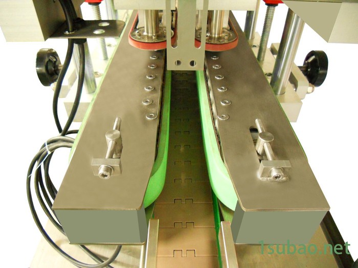 供应玻璃瓶全自动旋盖机 广州全自动旋盖机  佛山全自动旋盖机食品包装机械图3