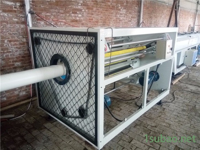 中瑞PVC落水管双螺杆管材挤出机生产线设备图5