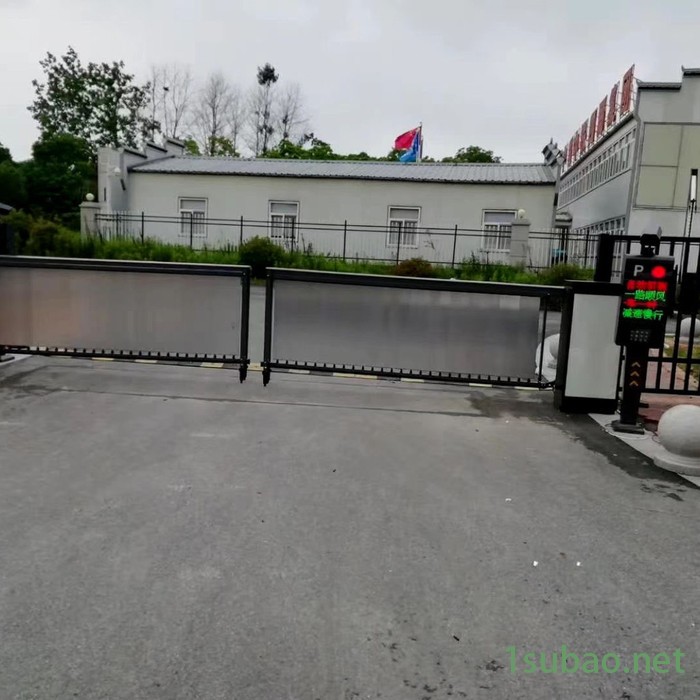 淄博车牌识别装置起落杆升降杆张店小区停车系统自动挡车器厂家图2