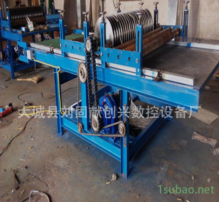 河北省自动换刀玻璃棉裁条机 岩棉裁条机 特价除尘装置图3