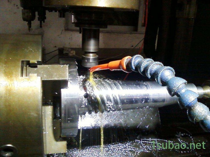 注塑机PVC和PC的螺杆通用吗_立式注塑机螺杆_图2