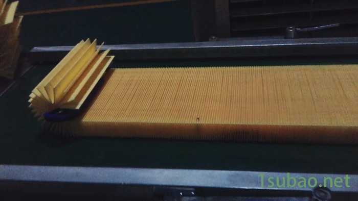 优选小型自动喷胶装置，长期供应**热熔胶机，深圳诺胜溶胶上胶设备图8