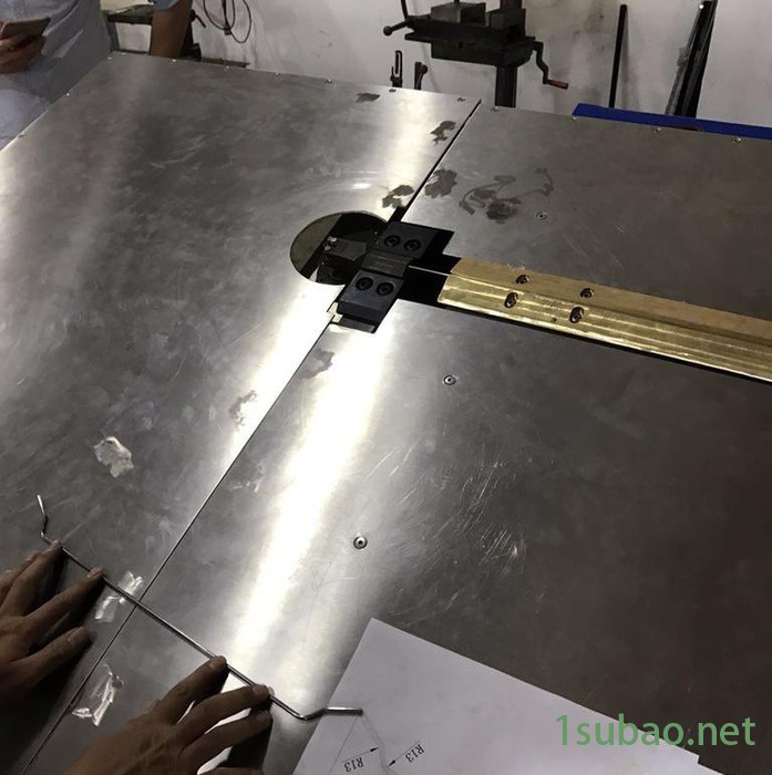 线材自动折弯成型机，拉篮铁线2D折弯机，线框折弯对焊一体机，灯罩铁线自动折弯机，工艺品铁线自动成型机图2