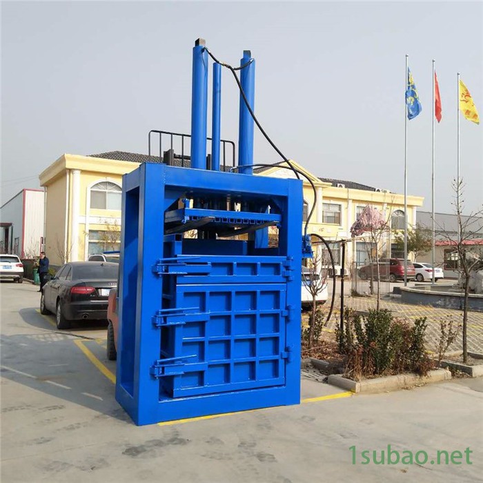 废旧纸箱打包成型机 启航塑料压缩打包成型机 山东全自动40吨小型液压打包机图7