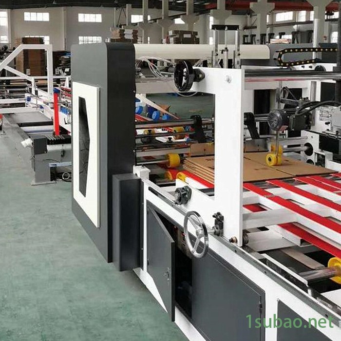 创新2600 全自动粘箱机 瓦楞纸箱成型设备 压合式粘箱机 粘箱机生产厂家 定制纸箱粘箱机图2