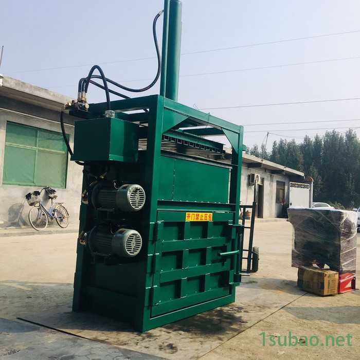 废旧纸箱打捆机  20吨半自动立式刨花压块成型机 废旧材料压块机图4