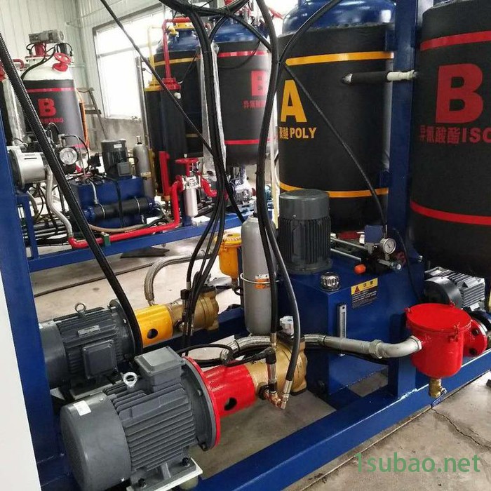 山东新型外墙保温板加工成型机器 外墙泡沫板聚氨酯发泡机械价格 PU高压自动混合发泡机图5