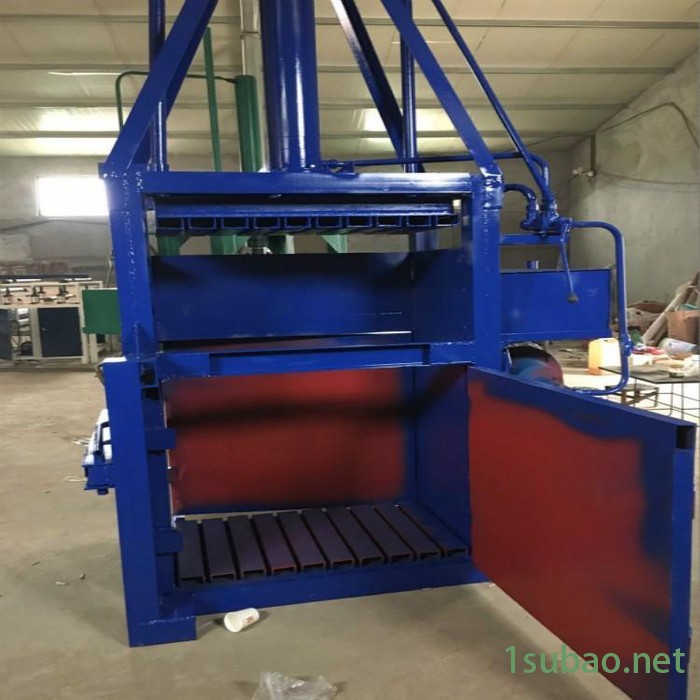 旧纸箱地毯打包压块机 废品边角料压缩成型机 铁屑垃圾自动压块打包机图3