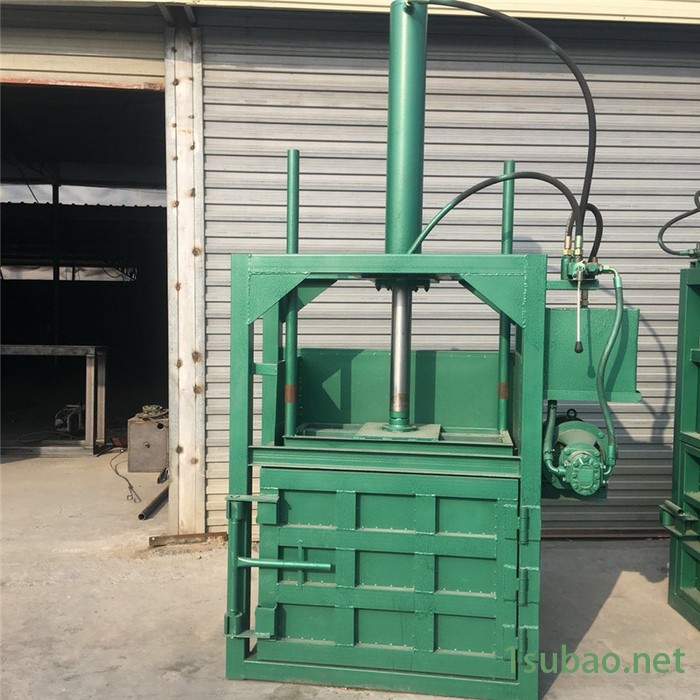 富兴自动翻包纸箱压块机 铁屑铁丝压块成型机 10吨纸箱打包机图6