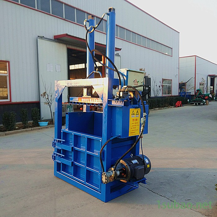 佳鑫半自动镀锌下脚料液压打包机  岩棉泡沫压缩成型机   啤酒花压扁机效果视频图3