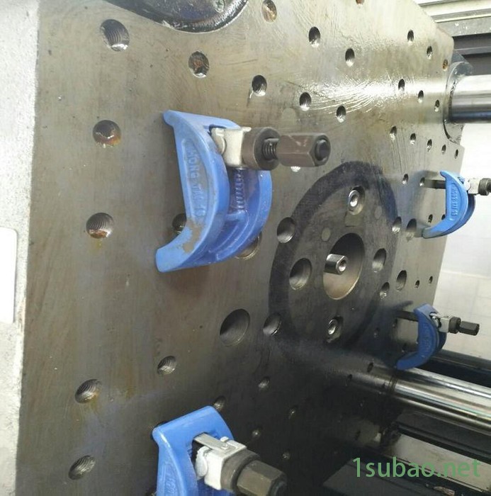 低价出售海天二手注塑机新款160，120多台变 定量双色机 伺服机图2