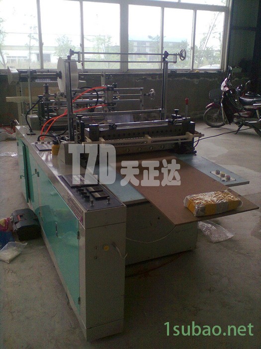 供应【四川】电脑加强双步型自动制袋机 卫生纸袋制袋机图2