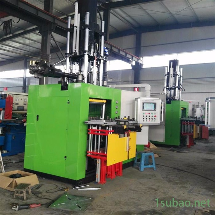 300T立式橡胶注射机挤出机厂家 螺杆式注射机 全自动先进后出立式注射机 南方技术图6