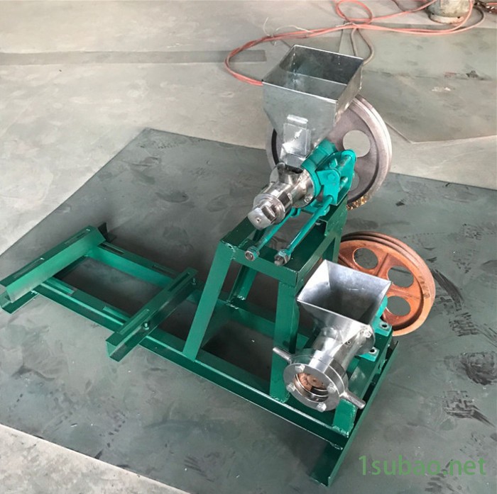 颗粒膨化机 玉米棍机价格 双螺杆挤出机 大米玉米粒膨化机 玉米大米膨化机图5