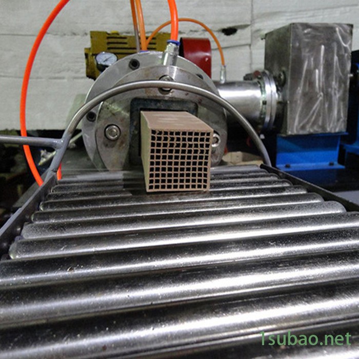 鑫隆TCN90-A型试验室蜂窝陶瓷挤出机 50X50蜂窝陶瓷双螺杆挤出机图3