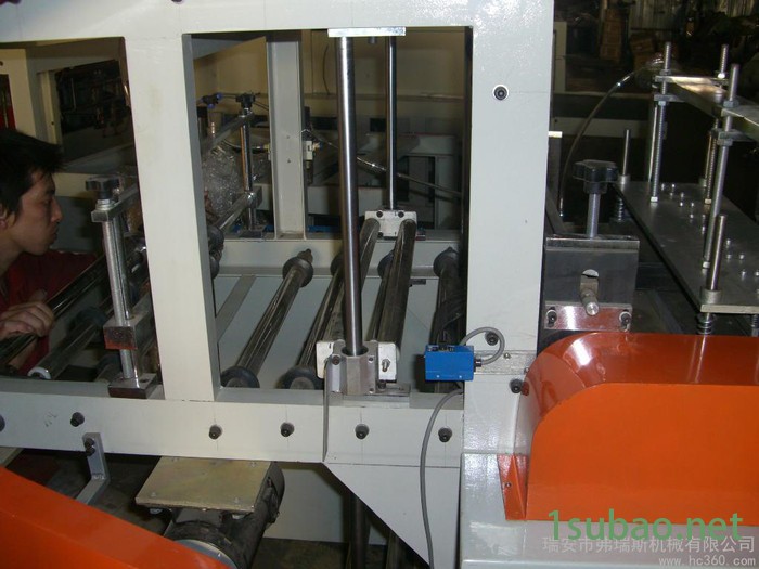 供应弗瑞斯连卷垃圾袋制袋机图3