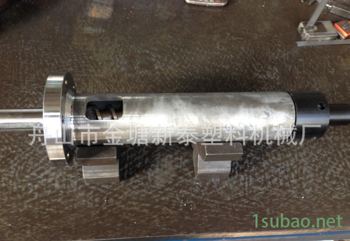 诚信直销高品质Φ60等型号橡胶挤出机螺杆图3