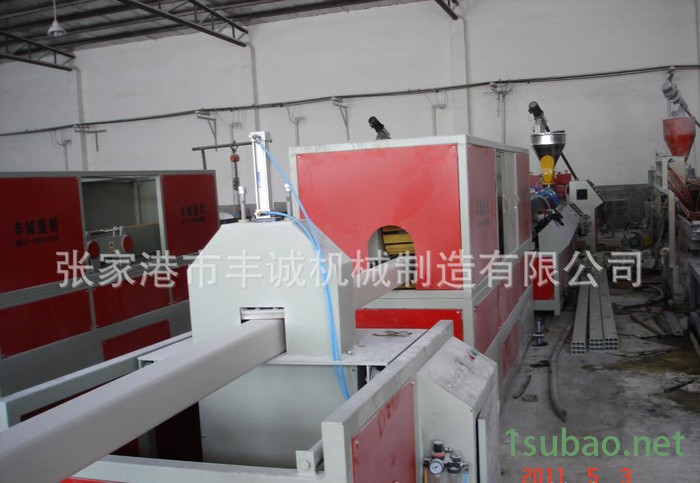 高效低噪声木塑型材生产线 天花板门窗生产线 锥形双螺杆挤出机图3