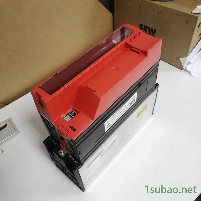 SEW变频器 MDX61B0055-5A3-4-00 MDX61B0055-5A3-4-0T赛威变频器图3