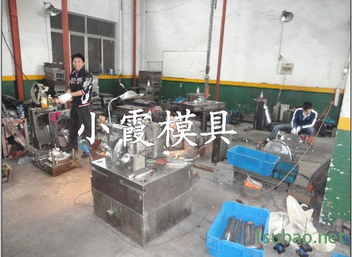 小霞模具 小霞定做一汽大众车汽配塑料模具 汽配塑胶模具 汽配注塑模具 汽配注射模具 塑料汽配模具 塑胶汽配模具我们专业图5