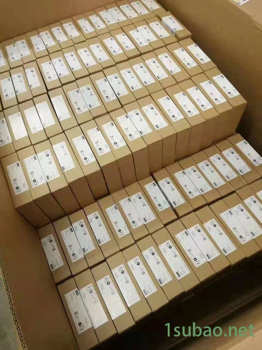 6SL3255-0AA00-4BA0， 西门子伺服工程变频器  西门子基本操作面  西门子紧凑型异步电机 西门子控制模块图7