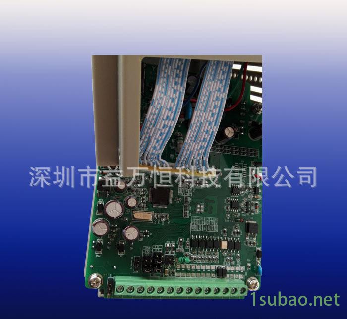 变频器2.2KW 220V 带数据线和面板单相变频器 爱德利变频器包邮图3