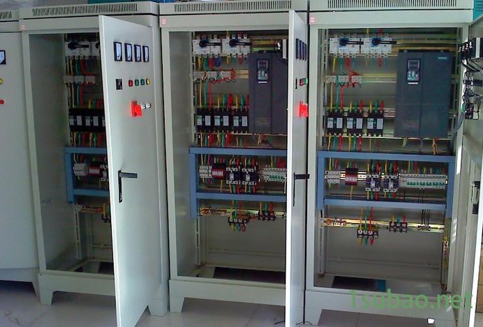 北京伟创潜水泵深井泵专用变频器 伟创潜水泵专用变频器图4