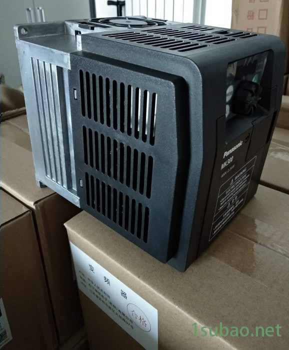 Panasonic/松下 松下变频器 AMK3002P24 松下2.2KW变频器图2