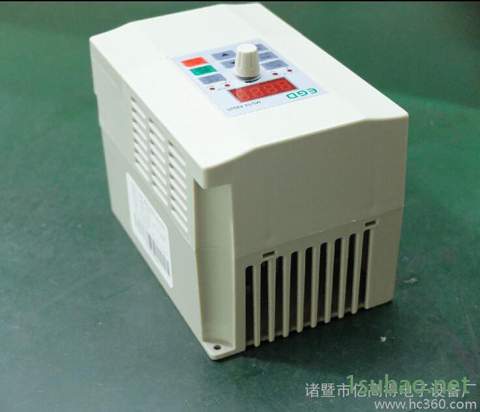 高性能通用变频器  220V 0.4KW图3