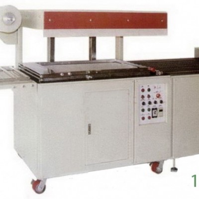 珠海电子组件真空贴体包装机 广西指甲钳自动贴体机​