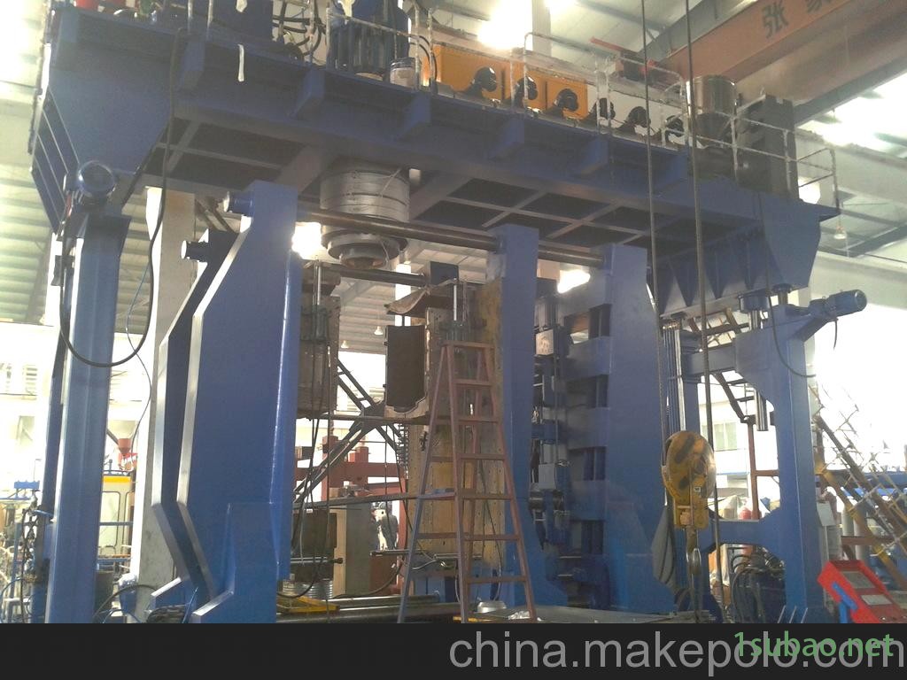 交通设施大型吹塑机图3