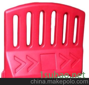 交通防撞设施吹塑机图2