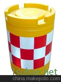 交通防撞设施吹塑机图3