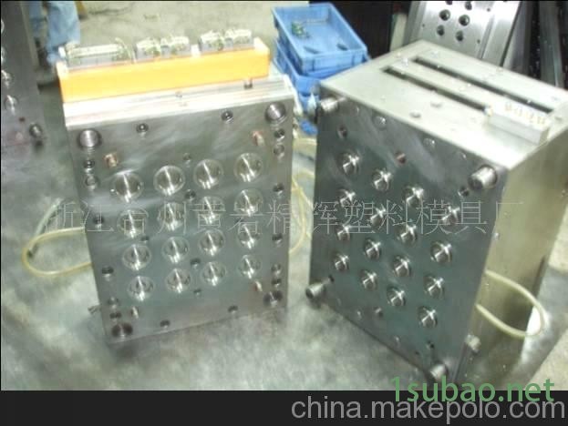 供应热流道聪明盖模具及3件套模具及切口盖模具图3