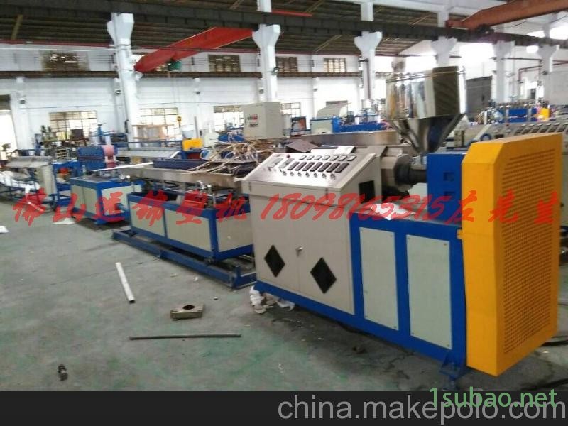 PVC异型材挤出机  PVC型材生产线图4