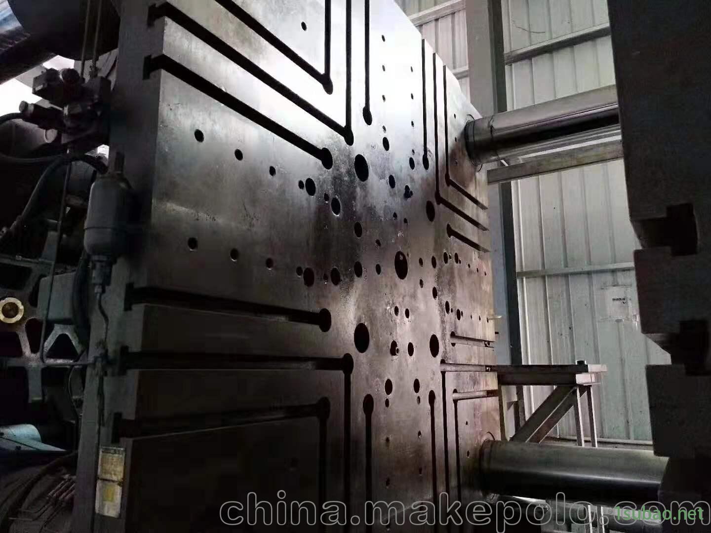 工厂低价转让海天2400吨注塑机图4