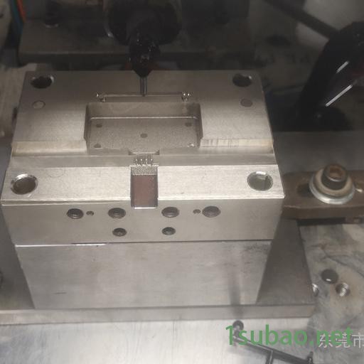 卧式增压低压注塑机   低压注塑机图4