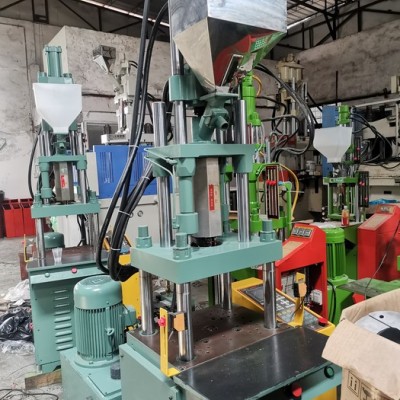 出售转让九成新丰铁FT-200 立式注塑机100克注塑机